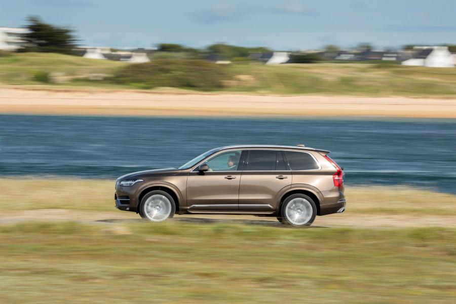  Volvo XC90 D5 Inscription 2015 года  (фото 25 из 30)